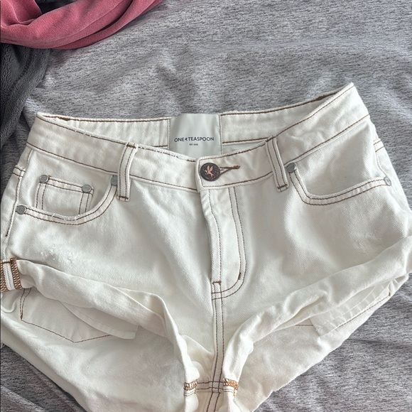 One Teaspoon Cream Jean Shorts - Picture 1 of 3